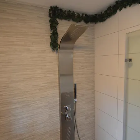 Forest Haven In 別荘