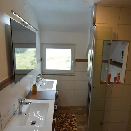 Forest Haven In 別荘